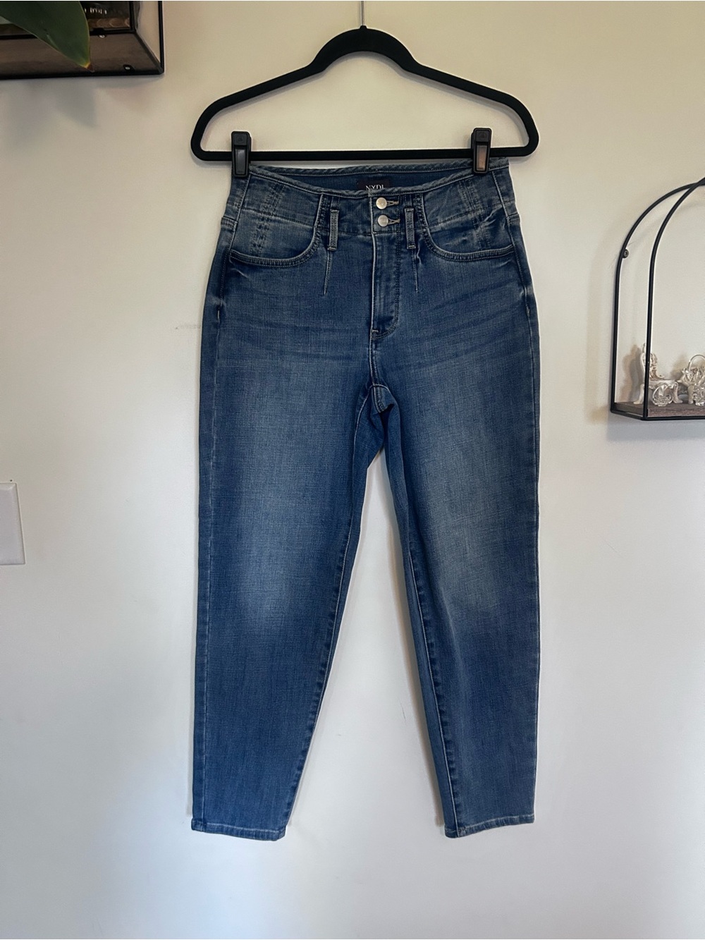 NYDJ High Rise Lift X‎ Tuck Technology Straight Slim Jeans Size 2